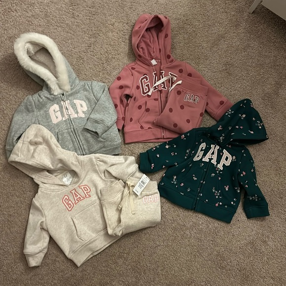 Baby gap bundle - Picture 1 of 5